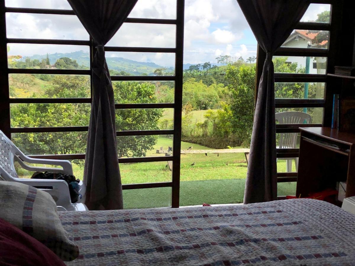 サンタ・ロサ・デ・カバル Finca Santa Marthaヴィラ エクステリア 写真